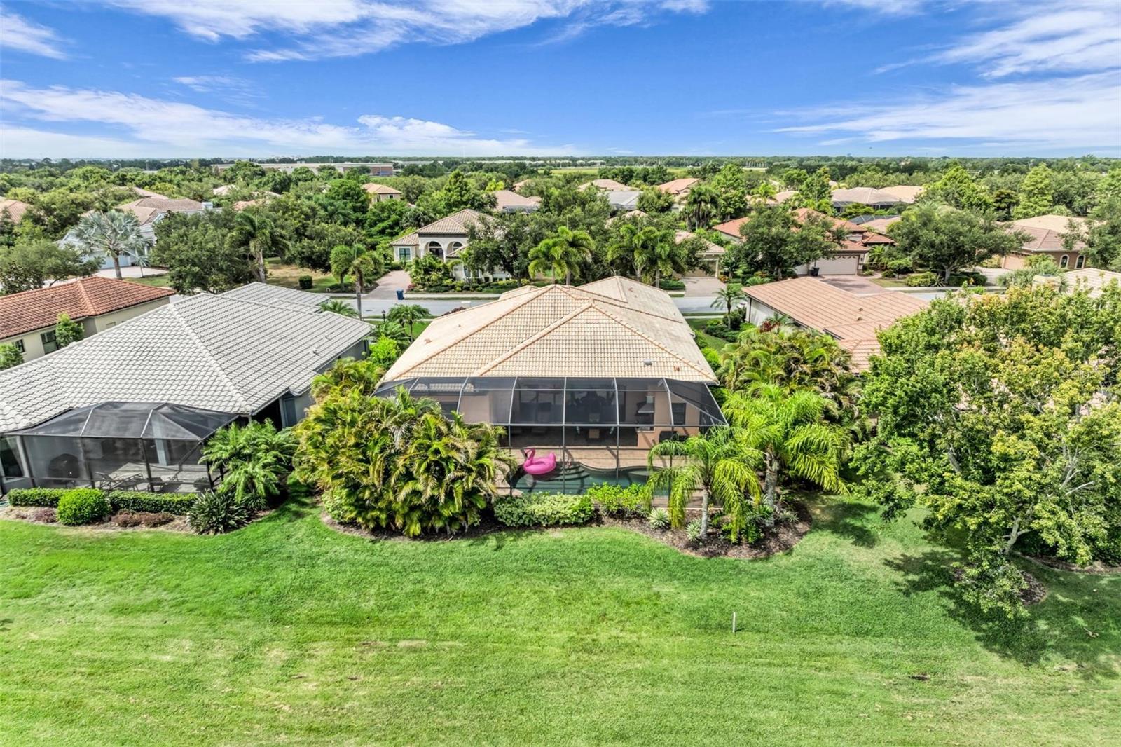 COUNTRY CLUB EAST - Residential