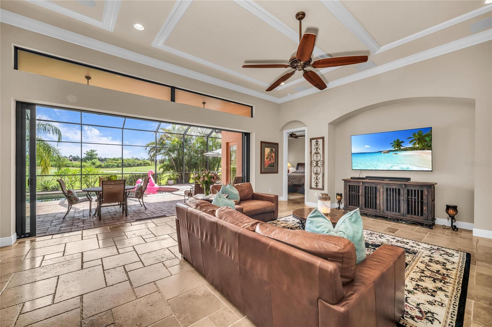 COUNTRY CLUB EAST - Residential