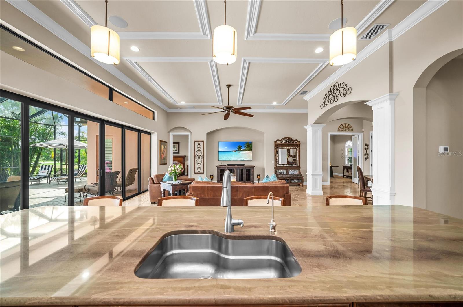 COUNTRY CLUB EAST - Residential