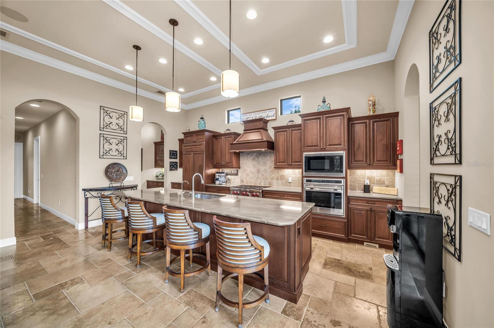 COUNTRY CLUB EAST - Residential
