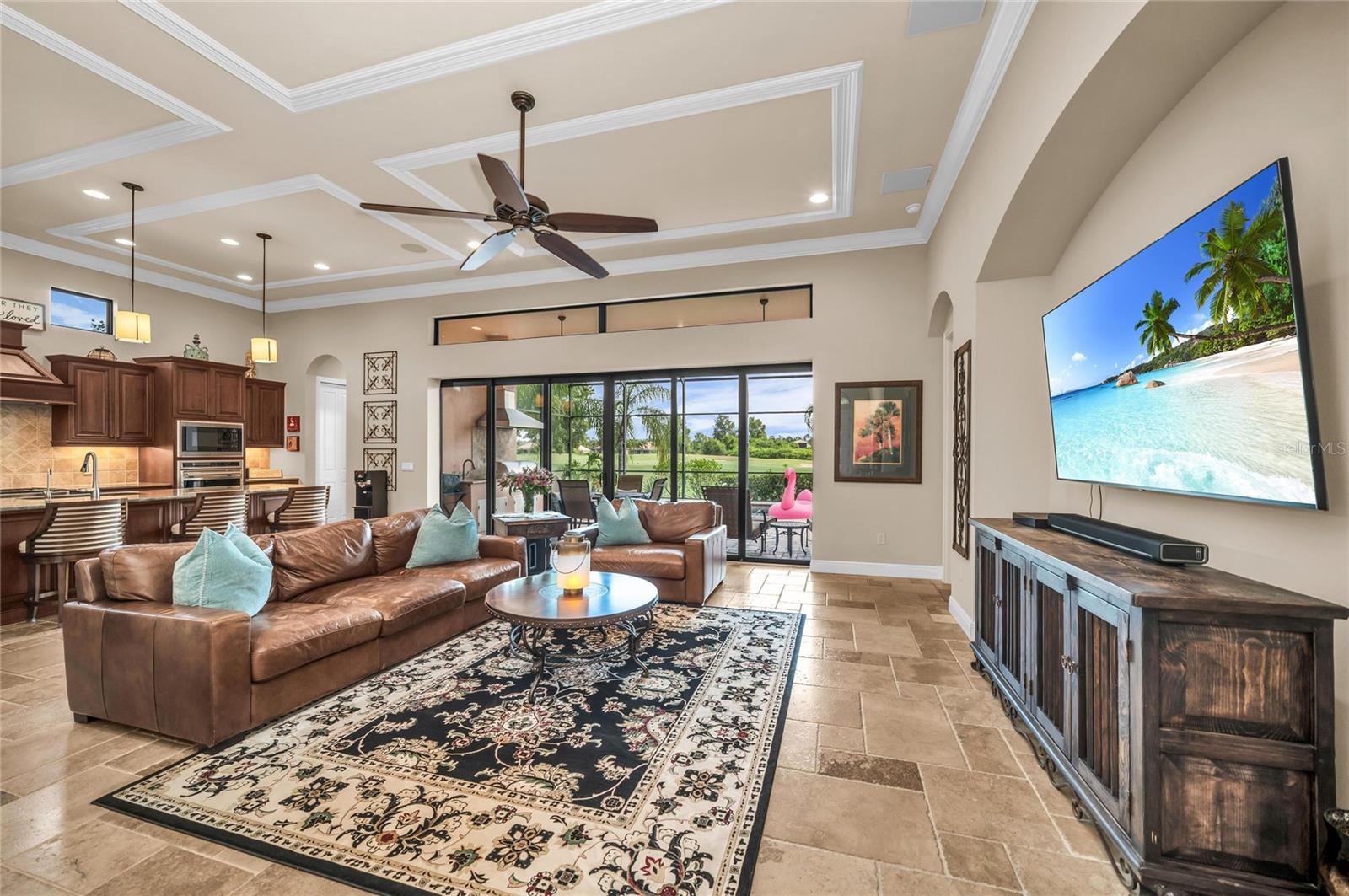 COUNTRY CLUB EAST - Residential