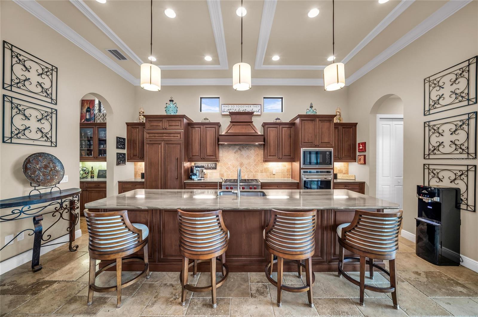 COUNTRY CLUB EAST - Residential