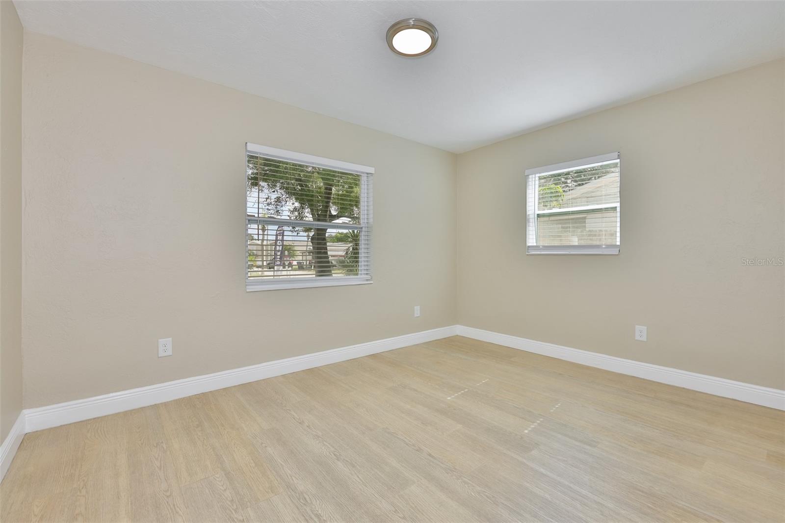 LYNNDALE SUB - Residential