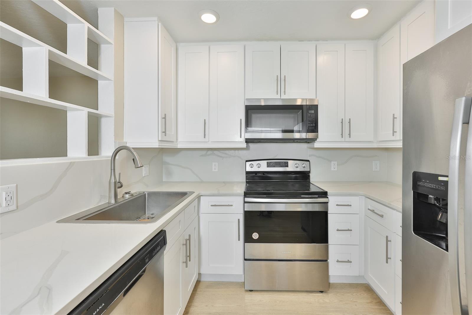 LYNNDALE SUB - Residential