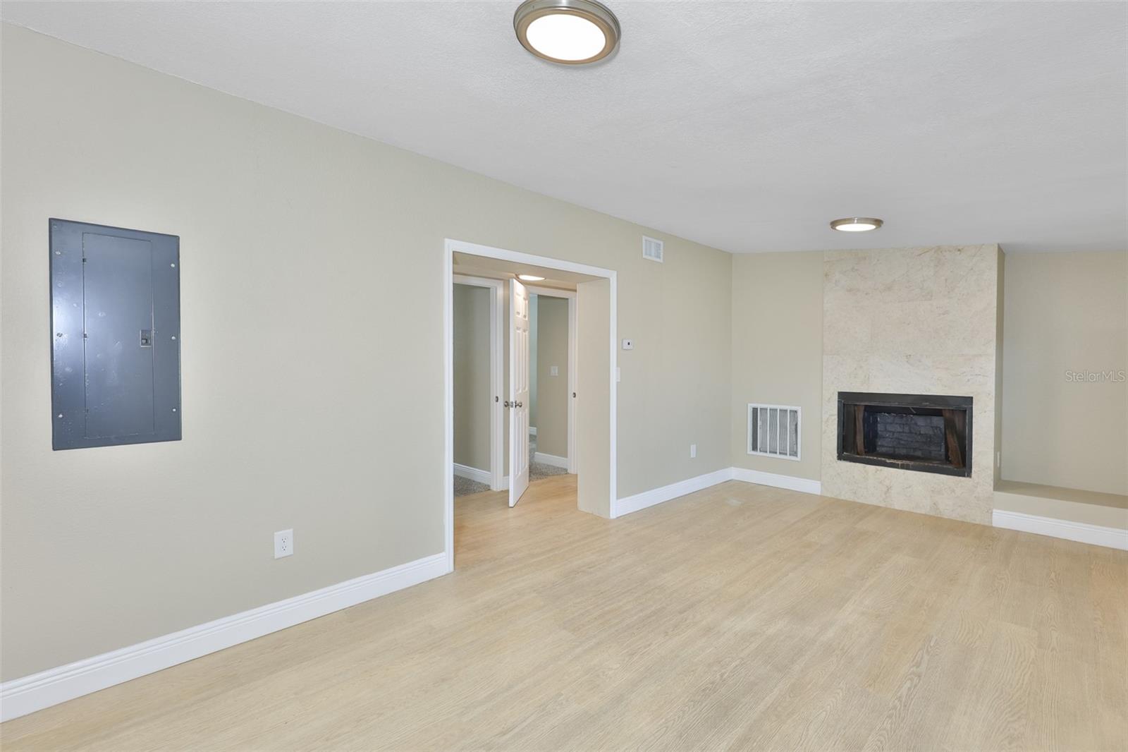 LYNNDALE SUB - Residential