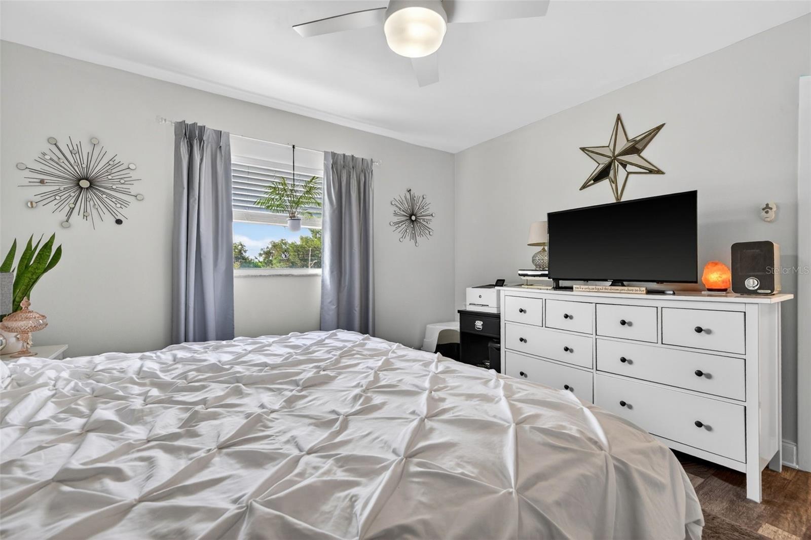NORTHWICK ARMS CONDO - Residential