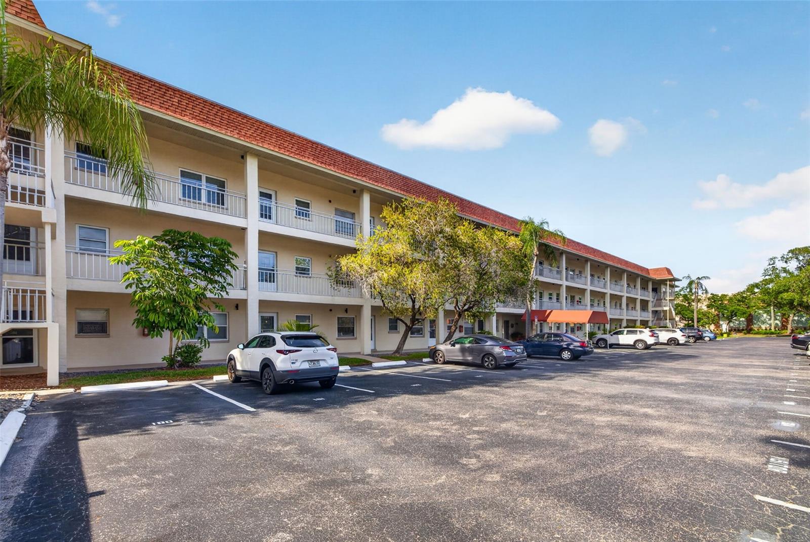 NORTHWICK ARMS CONDO - Residential