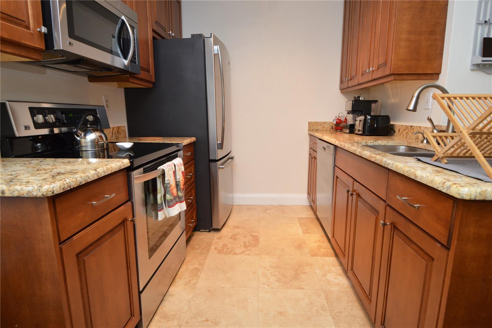 ITOPIA PRIVATE RESIDENCES CONDO - Residential Lease