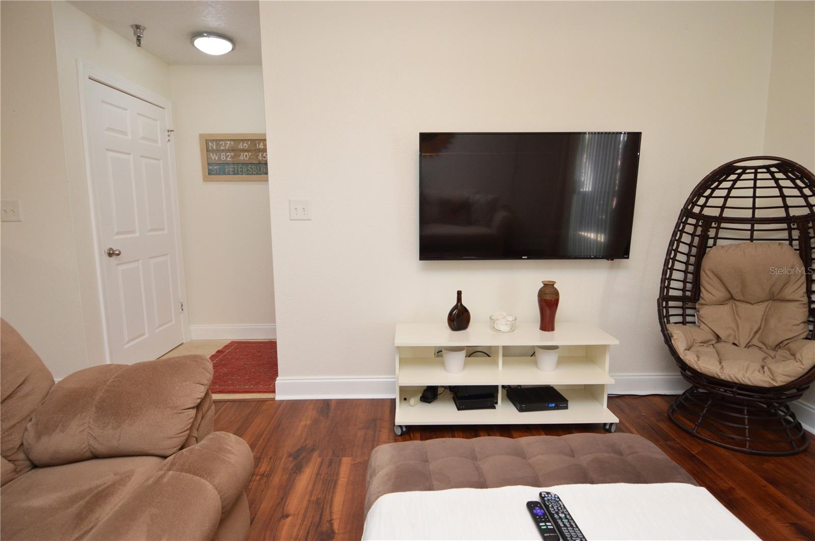 ITOPIA PRIVATE RESIDENCES CONDO - Residential Lease