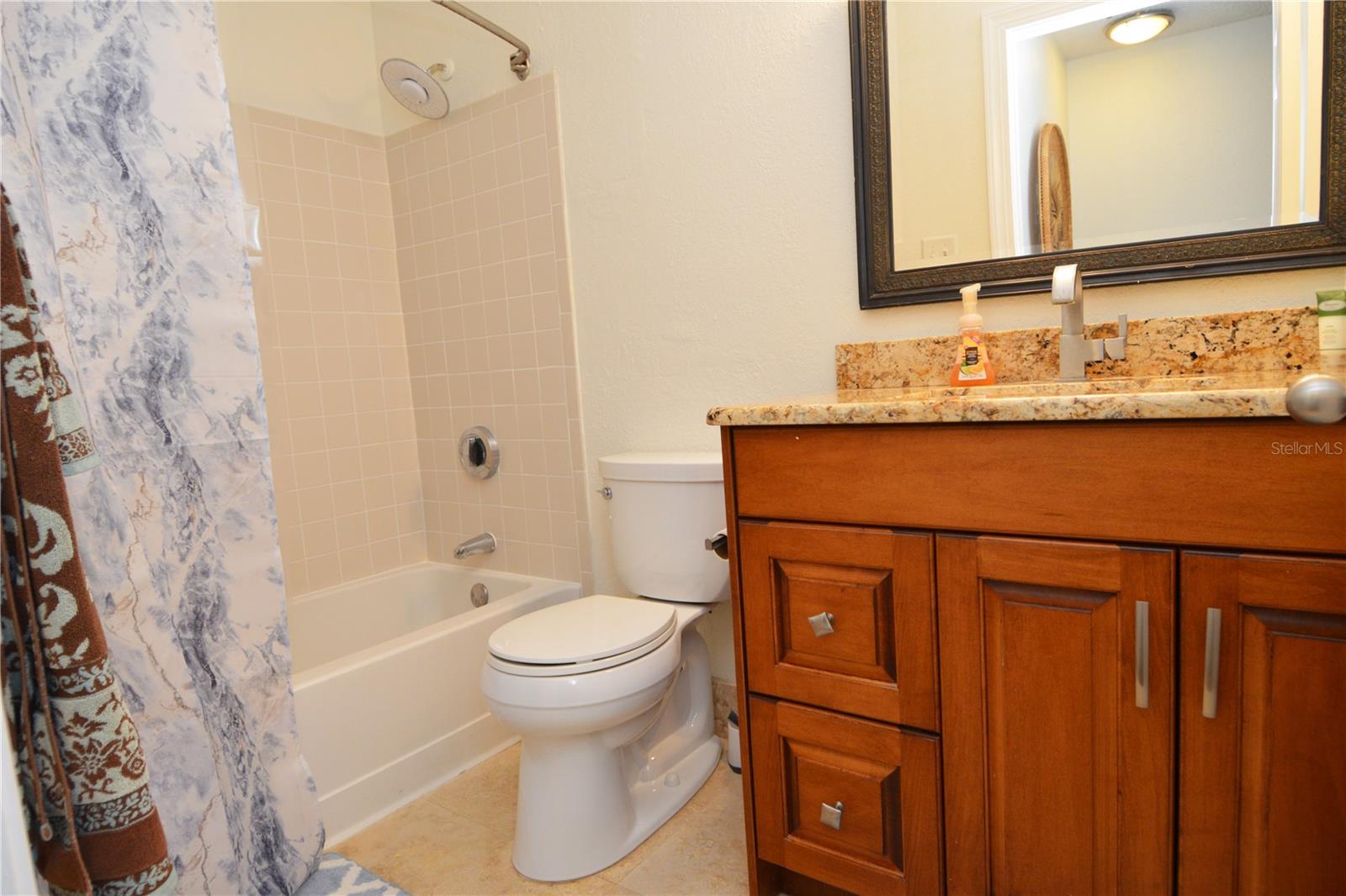 ITOPIA PRIVATE RESIDENCES CONDO - Residential Lease