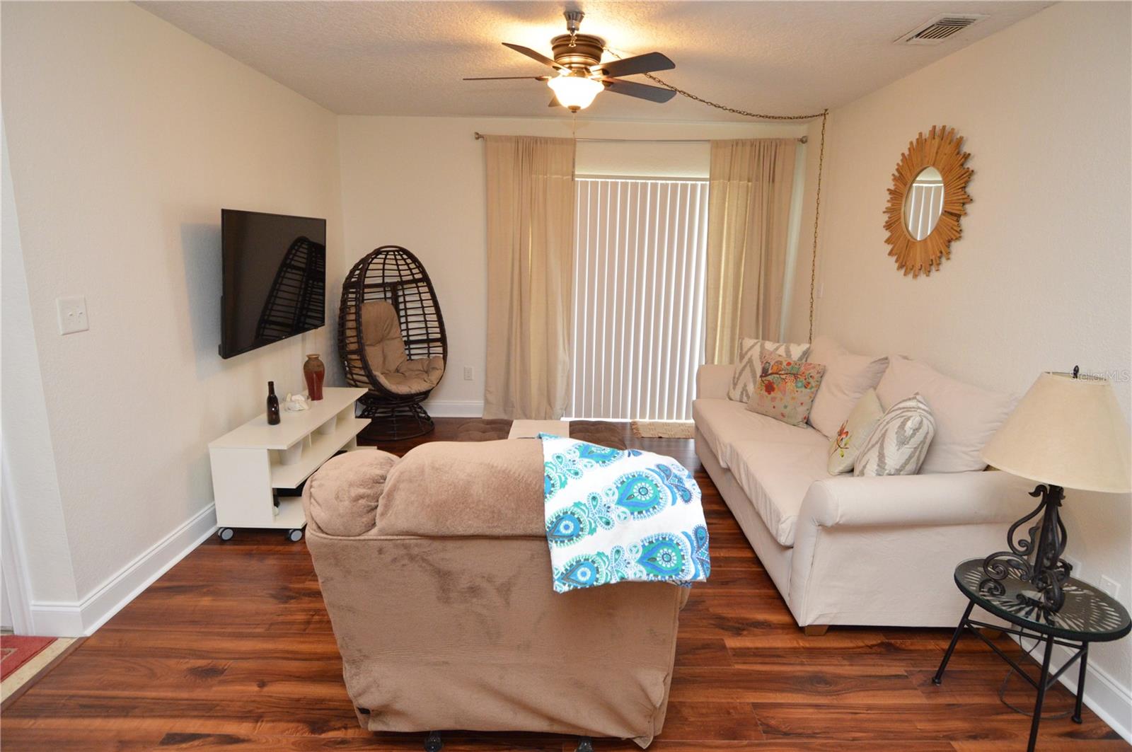 ITOPIA PRIVATE RESIDENCES CONDO - Residential Lease