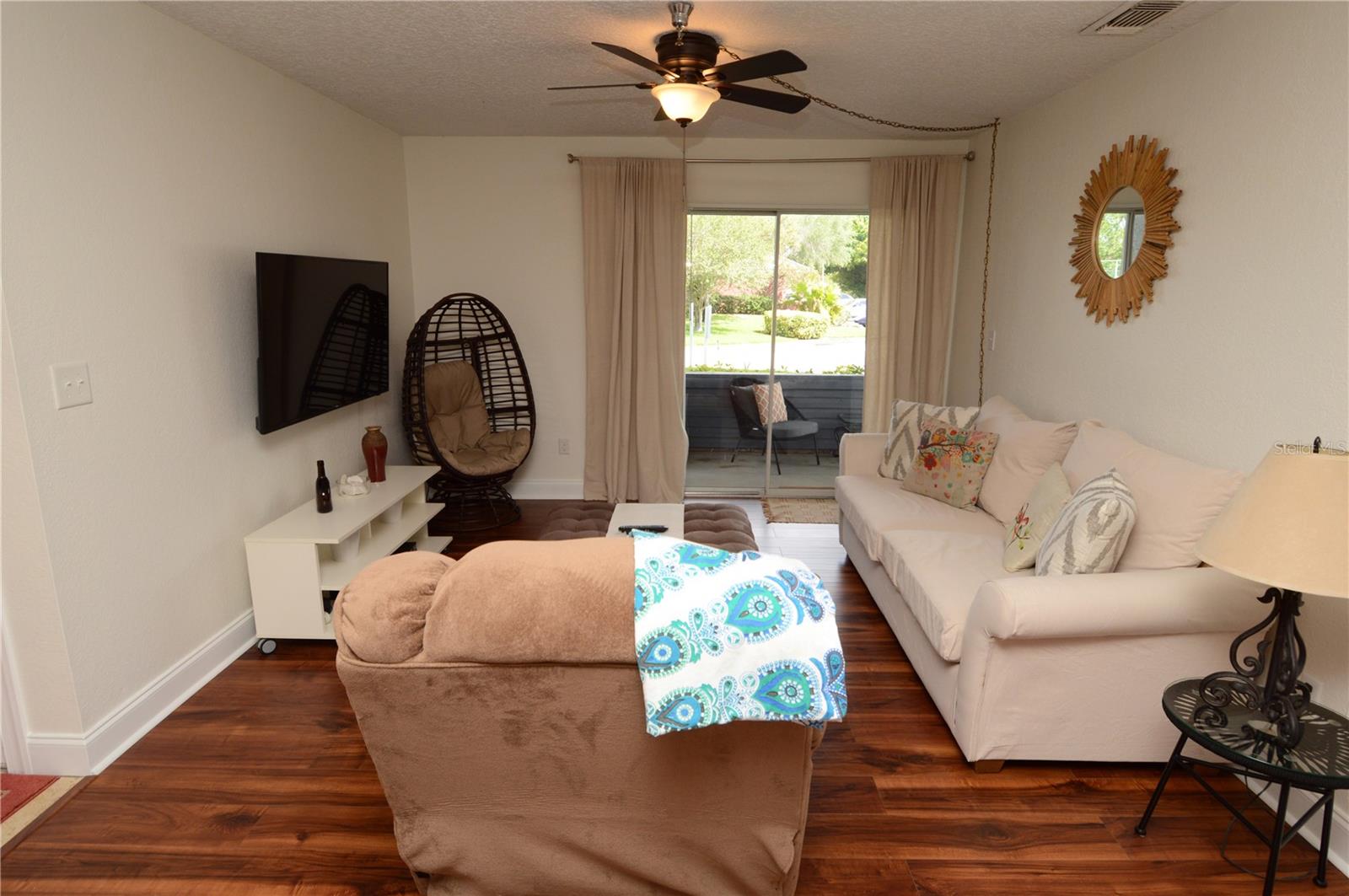 ITOPIA PRIVATE RESIDENCES CONDO - Residential Lease