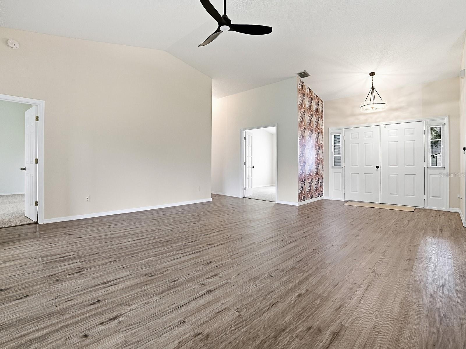 PLANTATION AT LEESBURG GLEN EAGLE VILLAGE TR A-E - Residential