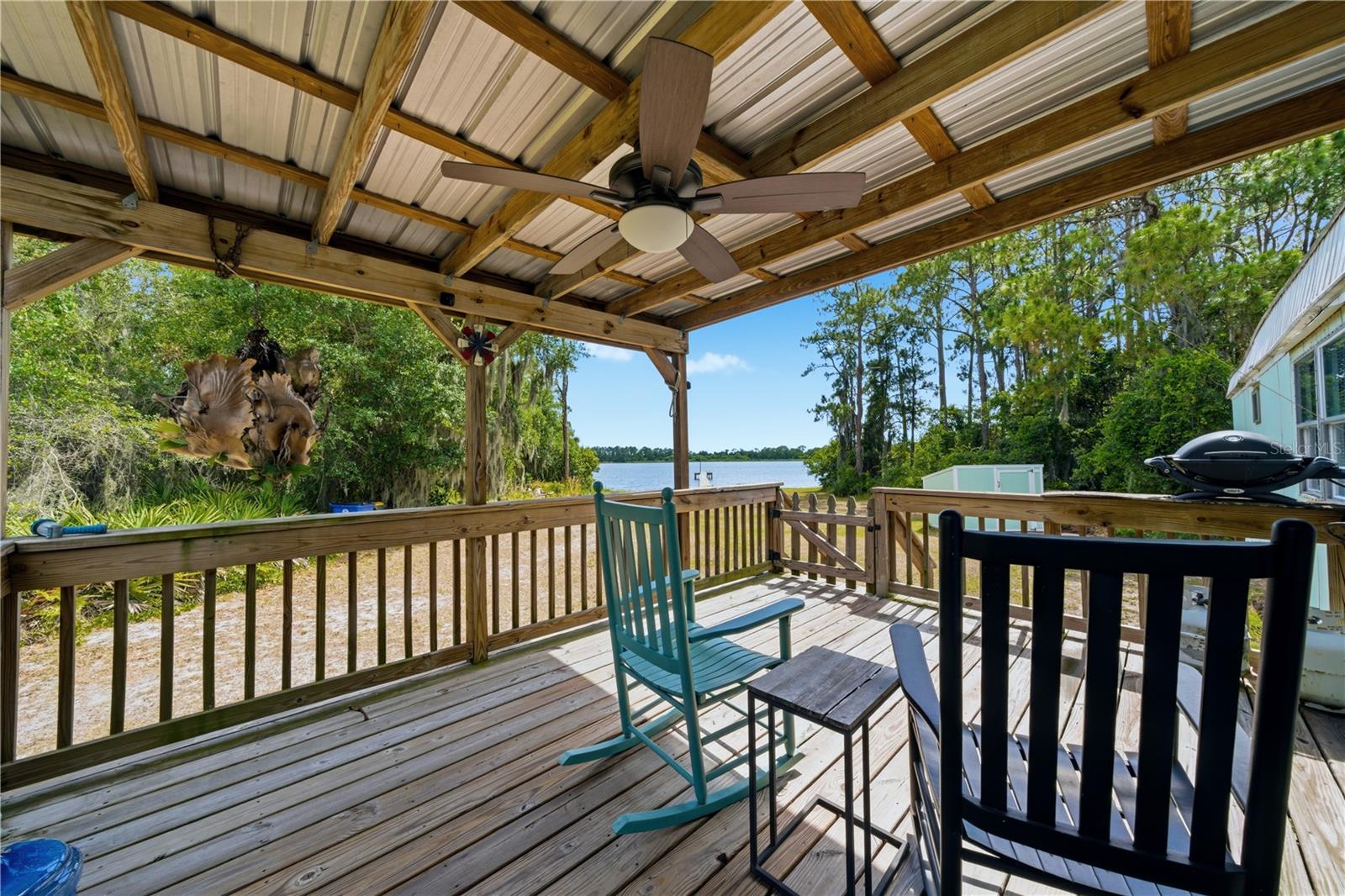 SUNSET LAKES ESTATE - Residential