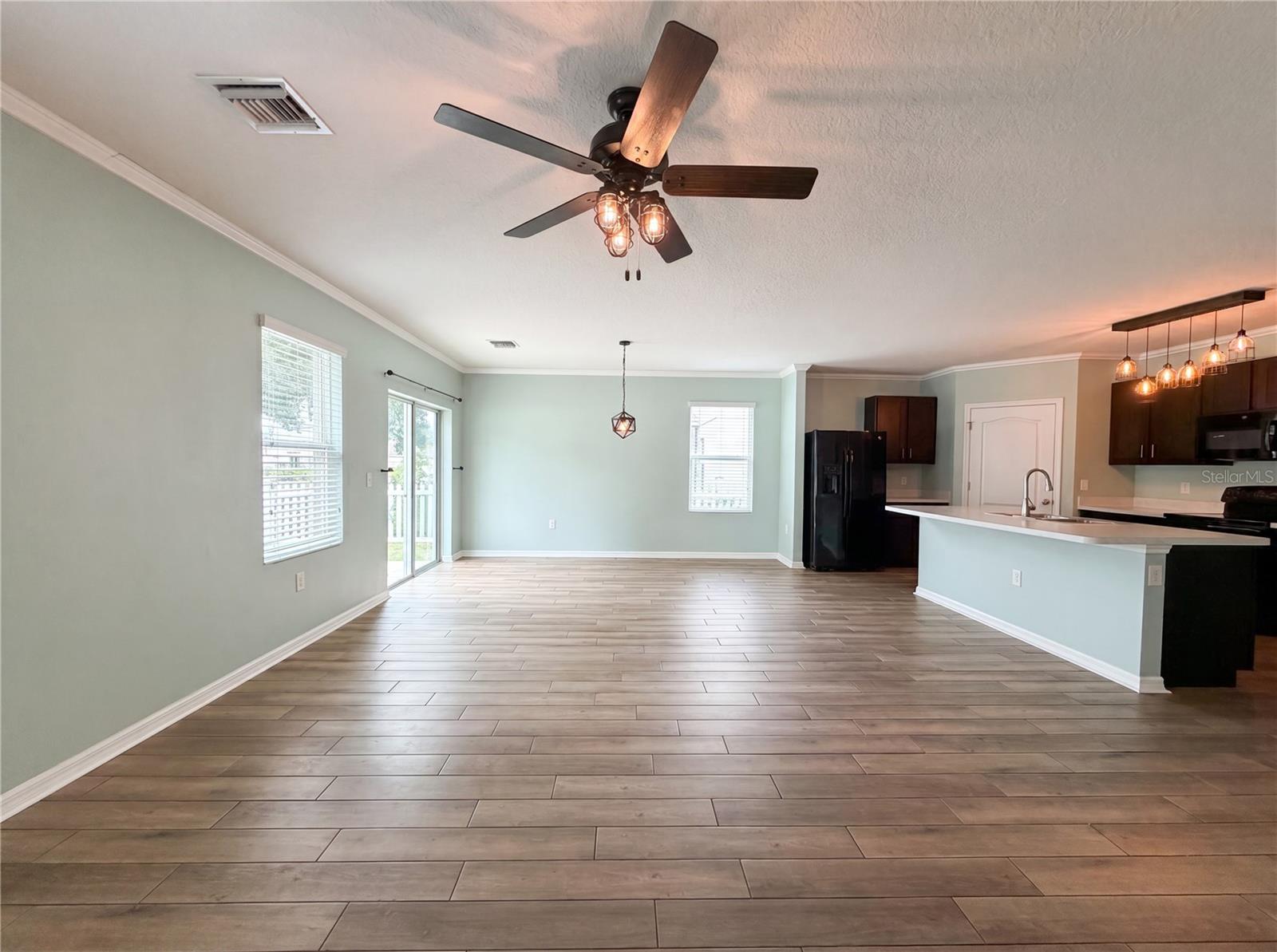 CRYSTAL LAKES II - Residential