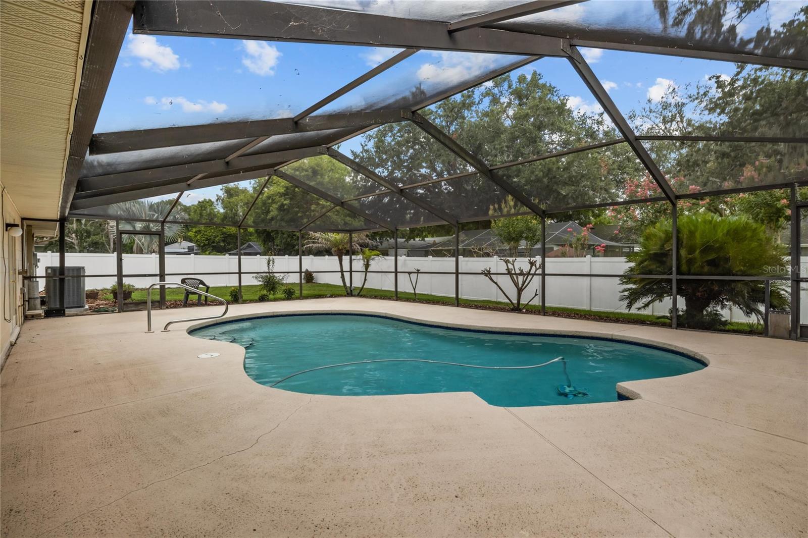 SCOTTSWOOD EAST - Residential