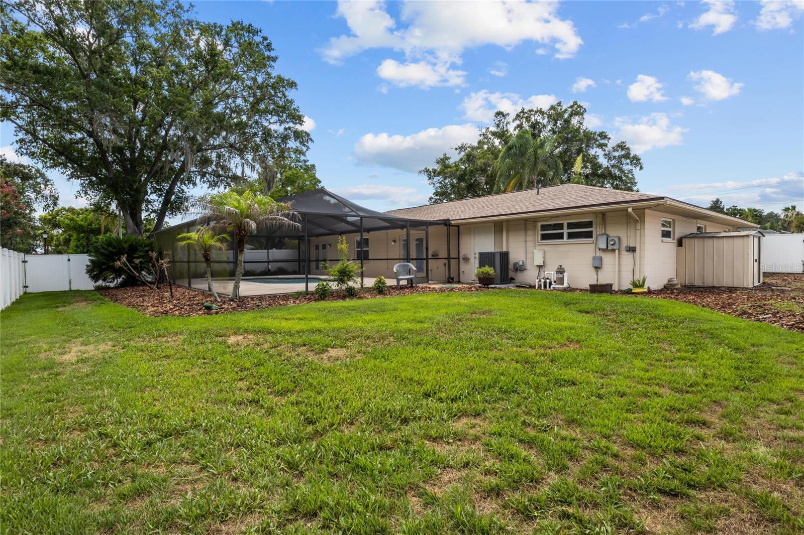 SCOTTSWOOD EAST - Residential