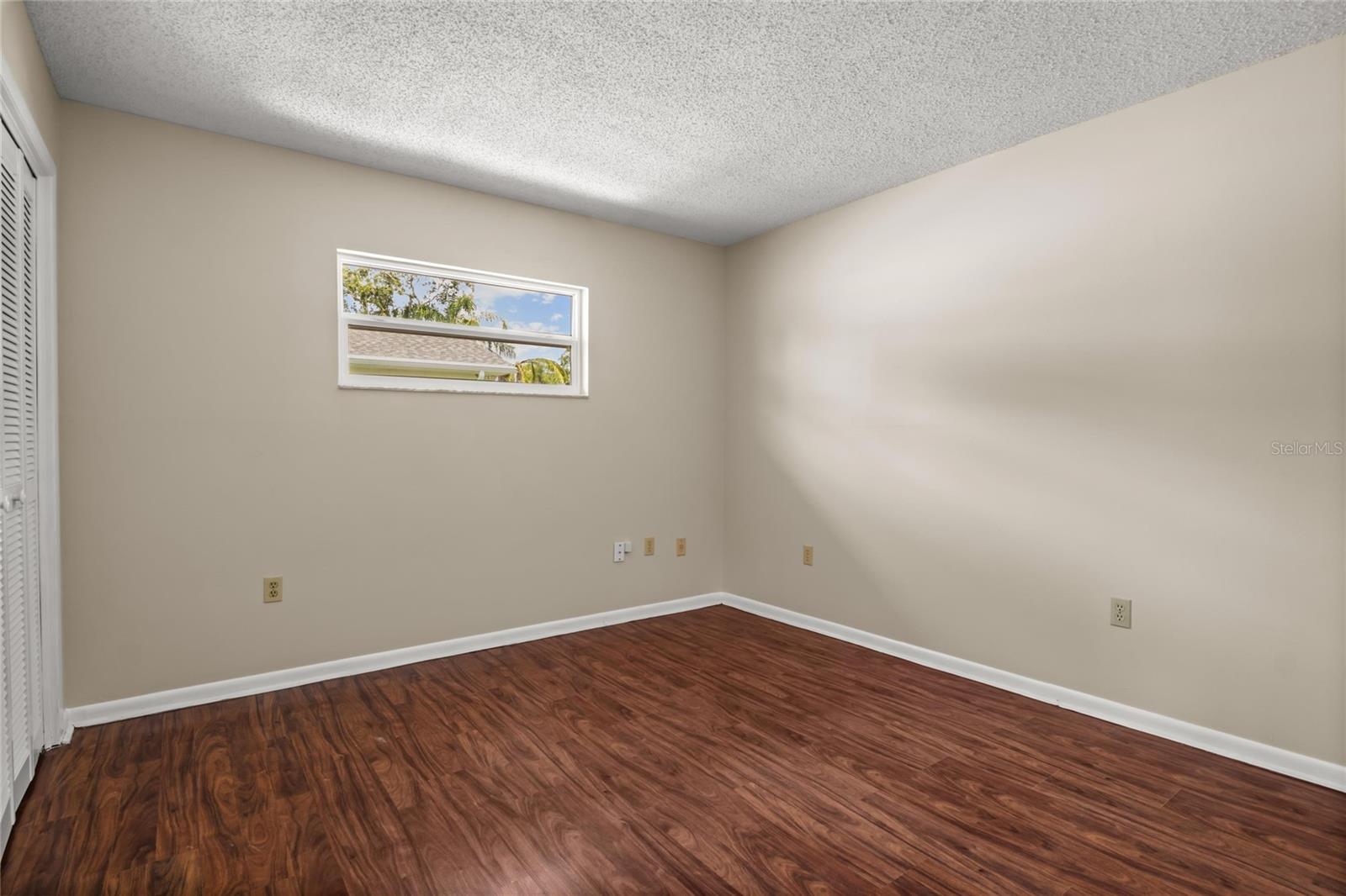 SCOTTSWOOD EAST - Residential