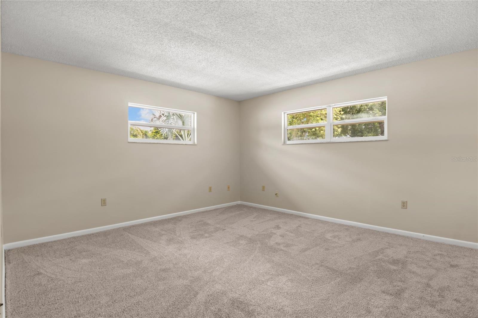 SCOTTSWOOD EAST - Residential