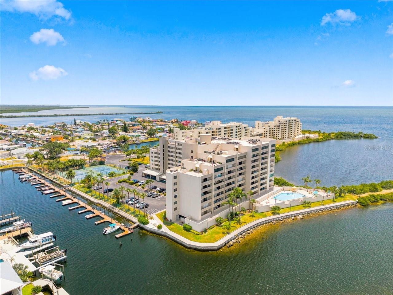GULF ISLAND BEACH TENNIS - Residential