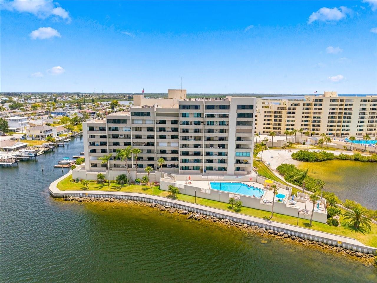 GULF ISLAND BEACH TENNIS - Residential