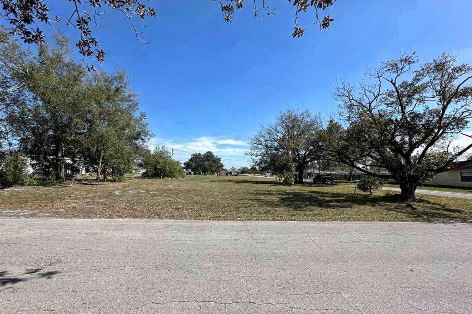 Check out this commercial land; it has a great location! zoned SHB/HIGHWAYBUS. Endless possibilities exist. Bring your investors, buyers wanting to start new endeavors, etc. Call with any questions regarding this .34-acre lot in St. Cloud