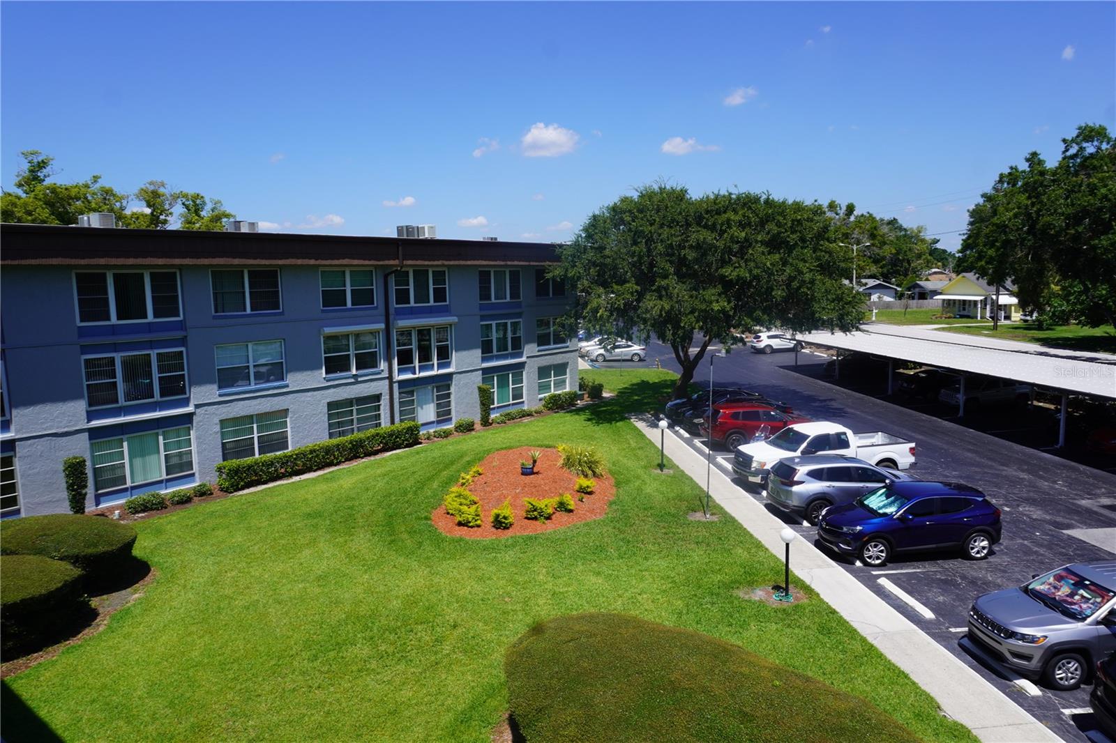 IMPERIAL HARBOURSPHASES 01 & 02 - Residential Lease