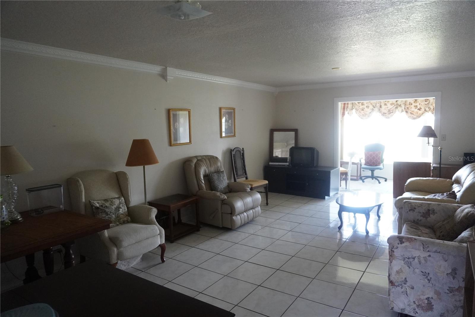 IMPERIAL HARBOURSPHASES 01 & 02 - Residential Lease