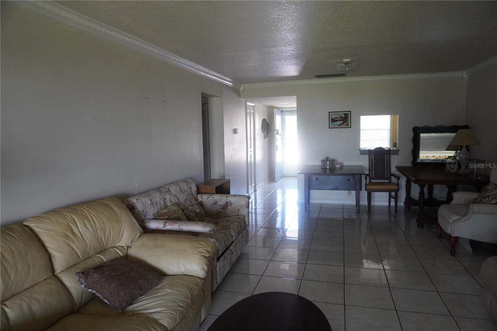 IMPERIAL HARBOURSPHASES 01 & 02 - Residential Lease
