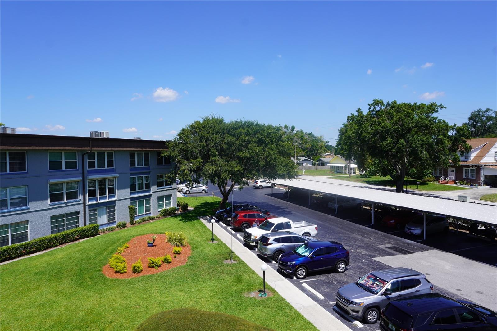 IMPERIAL HARBOURSPHASES 01 & 02 - Residential Lease