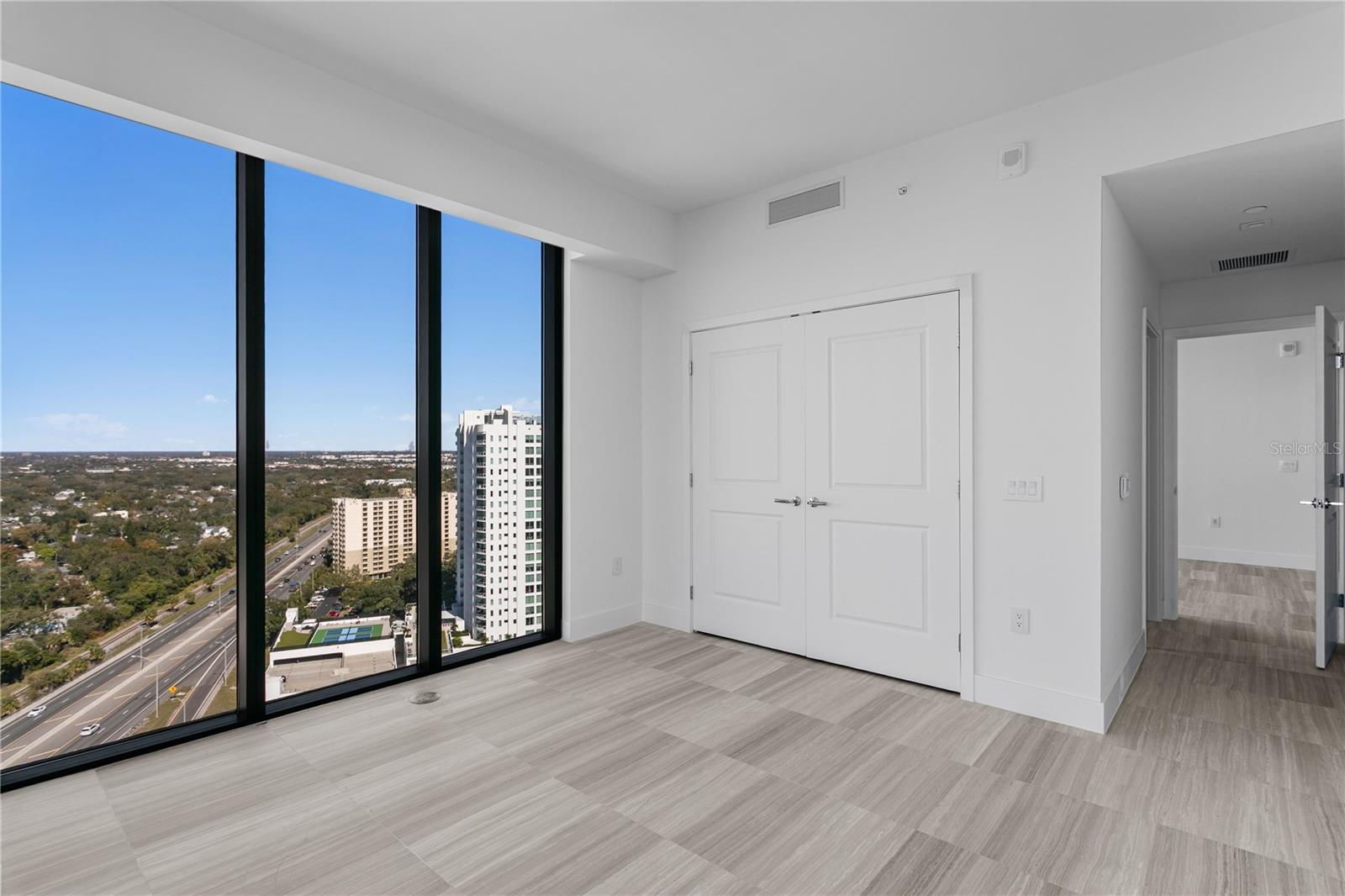 BAYSHORE YSABELLA CONDOMINIUM - Residential