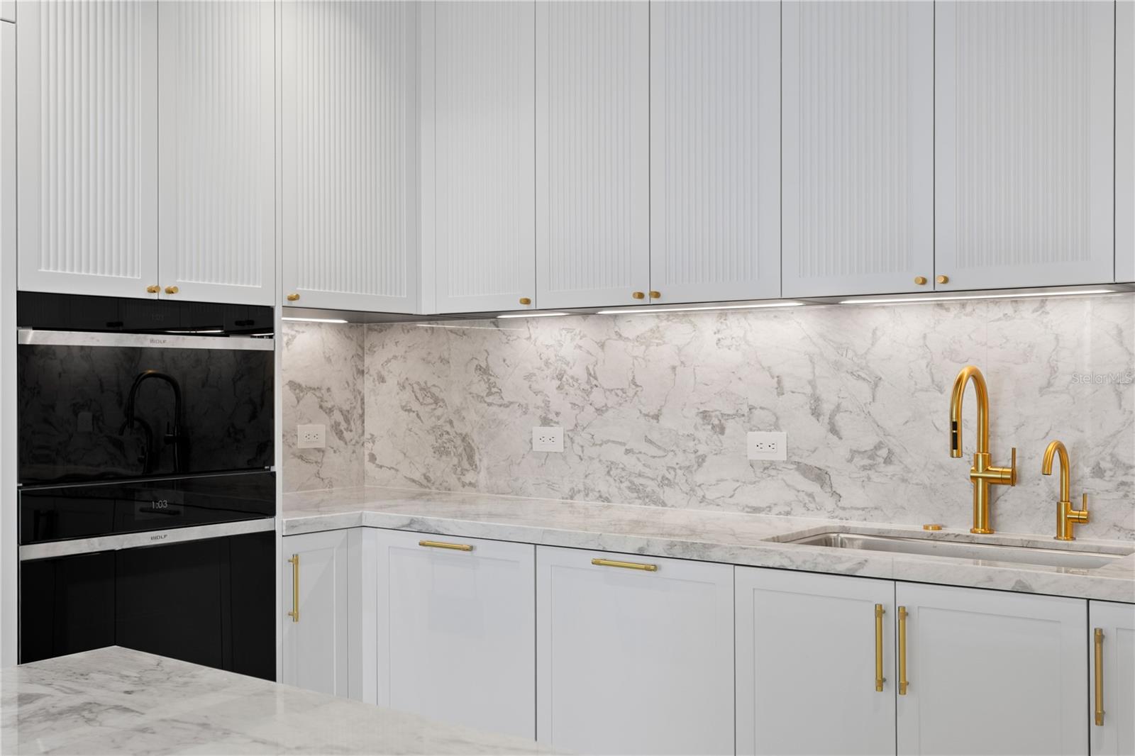 BAYSHORE YSABELLA CONDOMINIUM - Residential