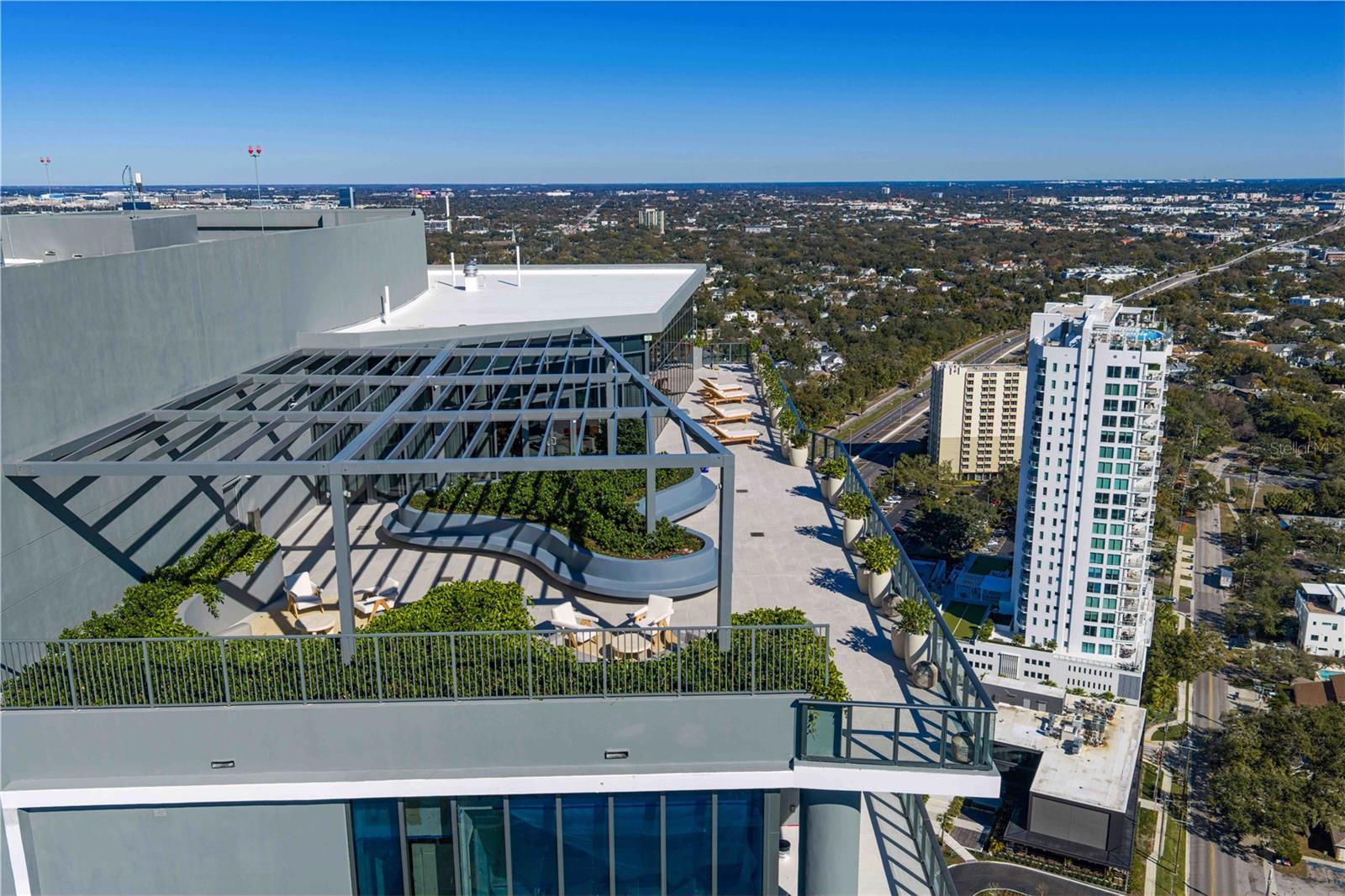 BAYSHORE YSABELLA CONDOMINIUM - Residential