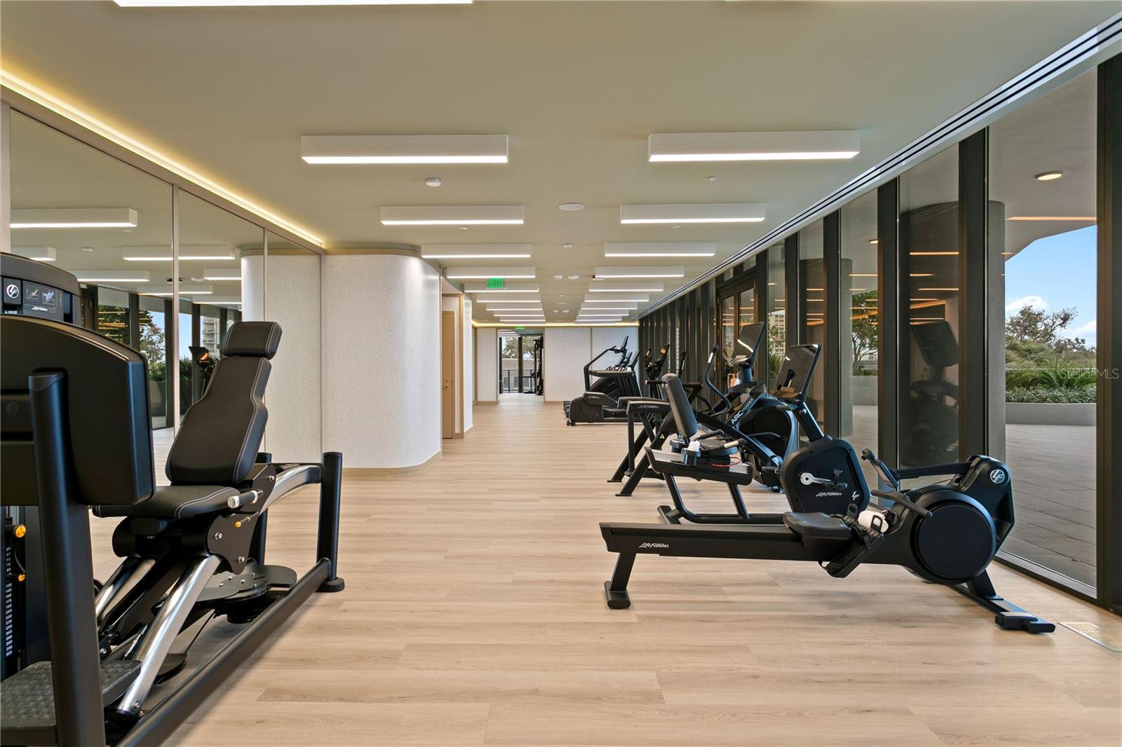 BAYSHORE YSABELLA CONDOMINIUM - Residential