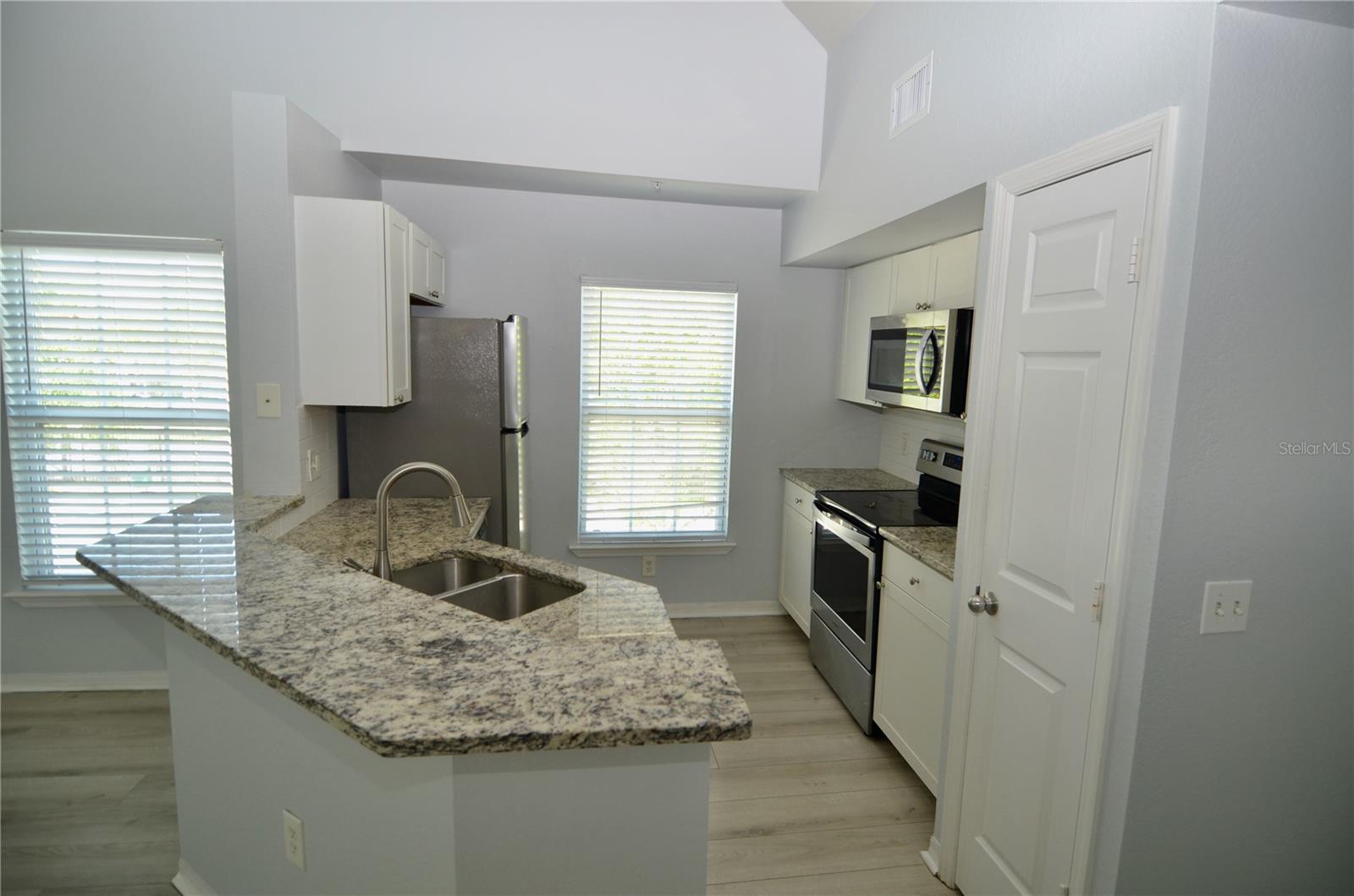ADMIRALS WALK - Residential