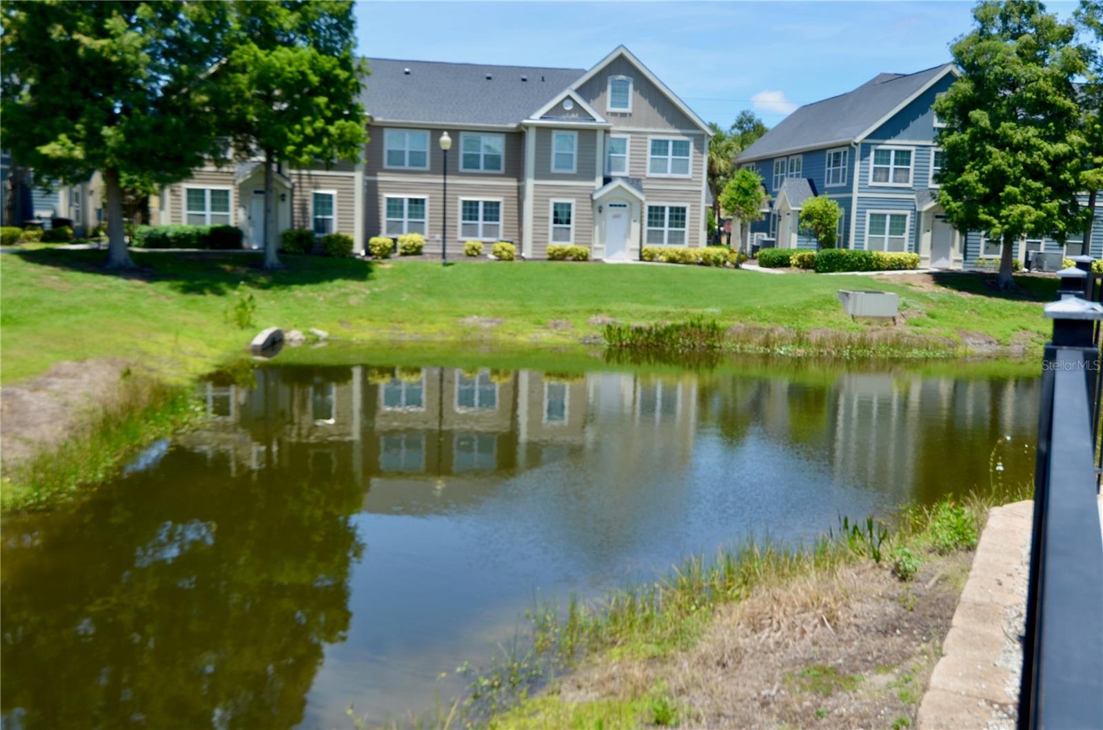 ADMIRALS WALK - Residential