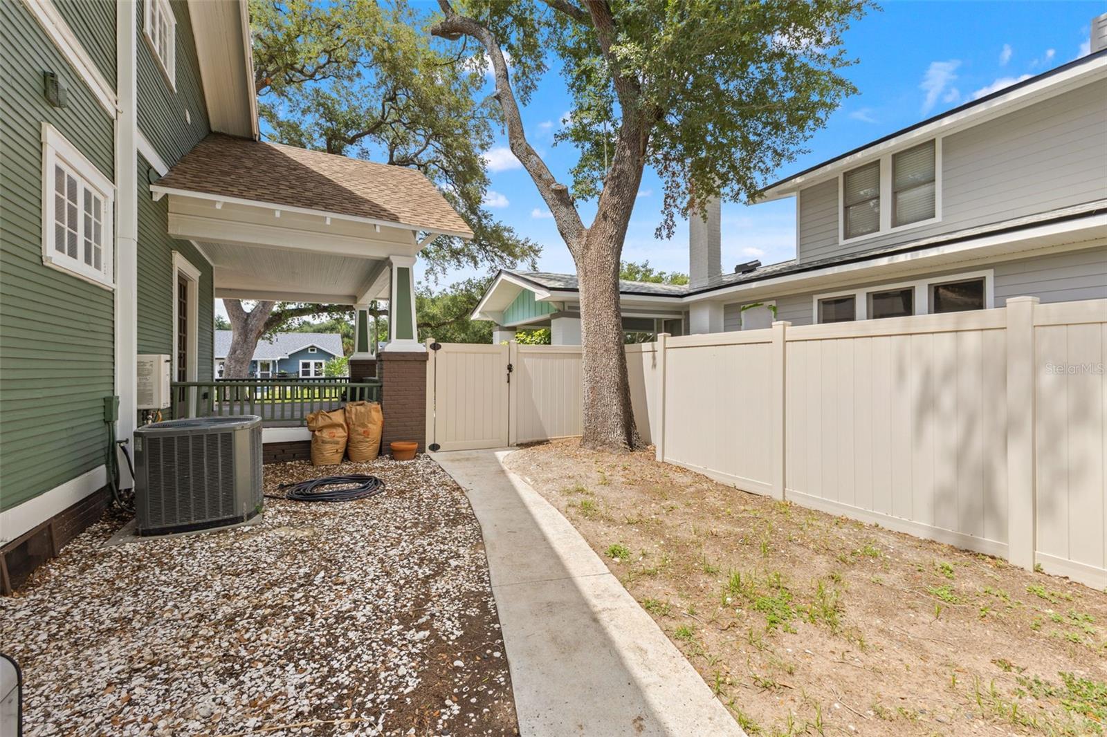 WEST SUWANEE HEIGHTS - Residential