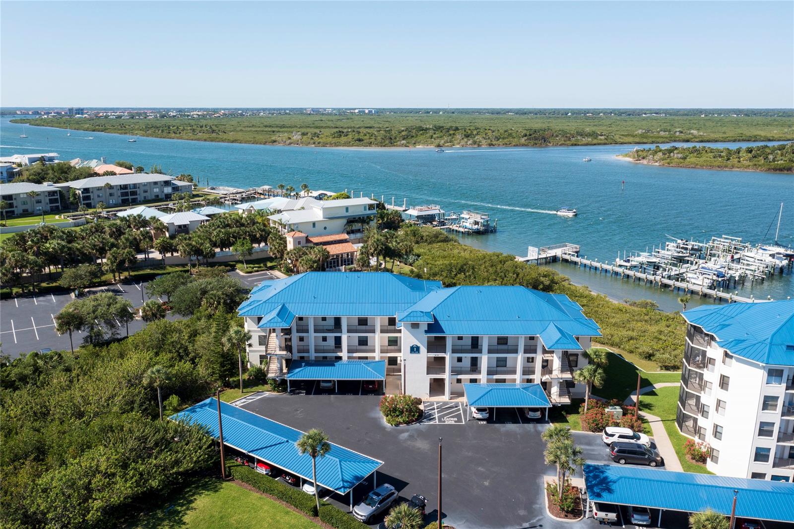 Very private end unit located at highly sought Inlet Marina Villas. Intercoastal community offers heated pool with outdoor kitchen, tennis court, deeded beach access and water docks...A fisherman paradise! ;Water: City