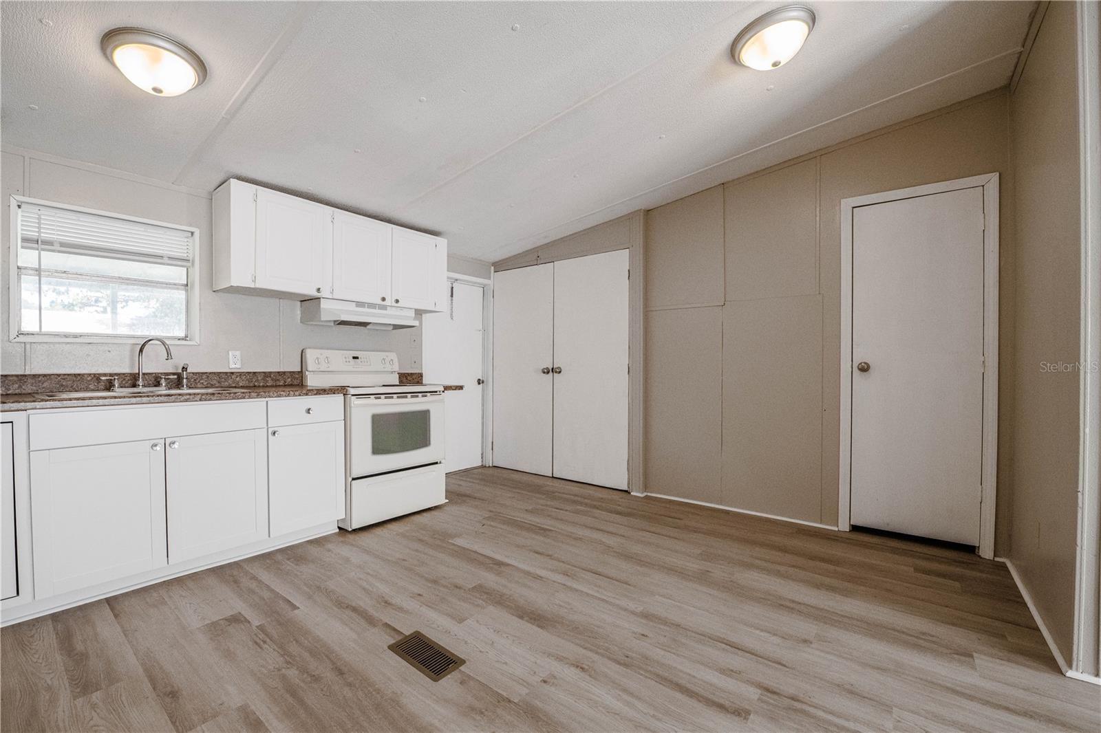 WAHNETA FARMS - Residential
