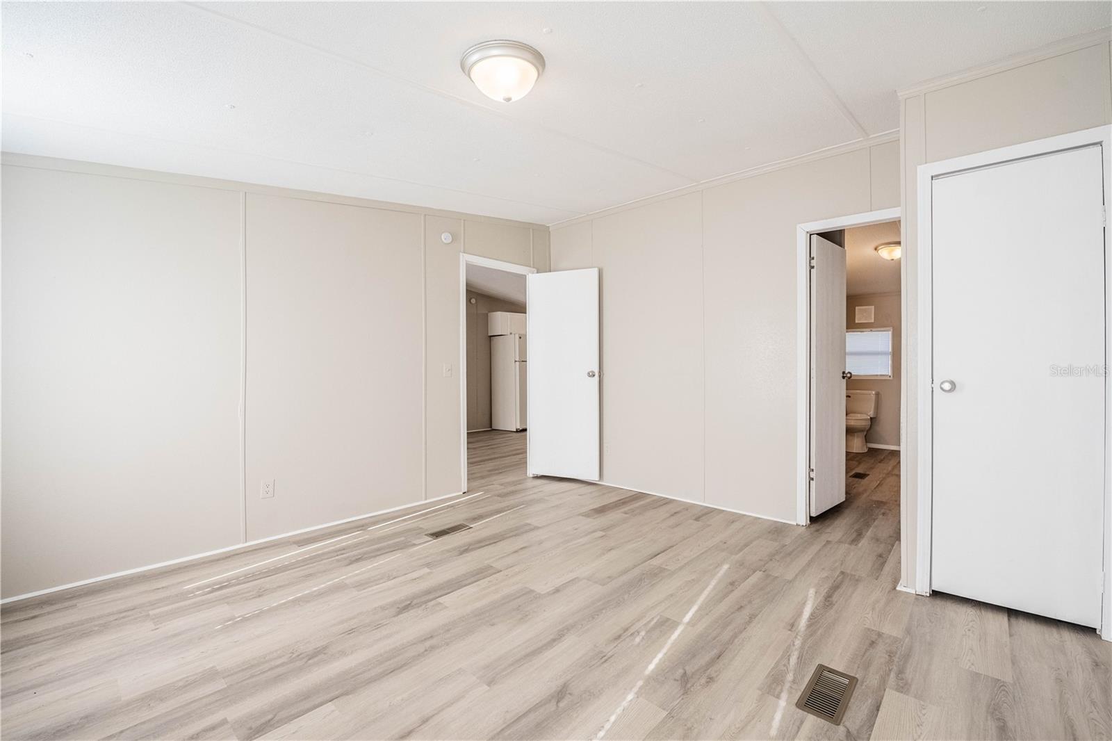 WAHNETA FARMS - Residential