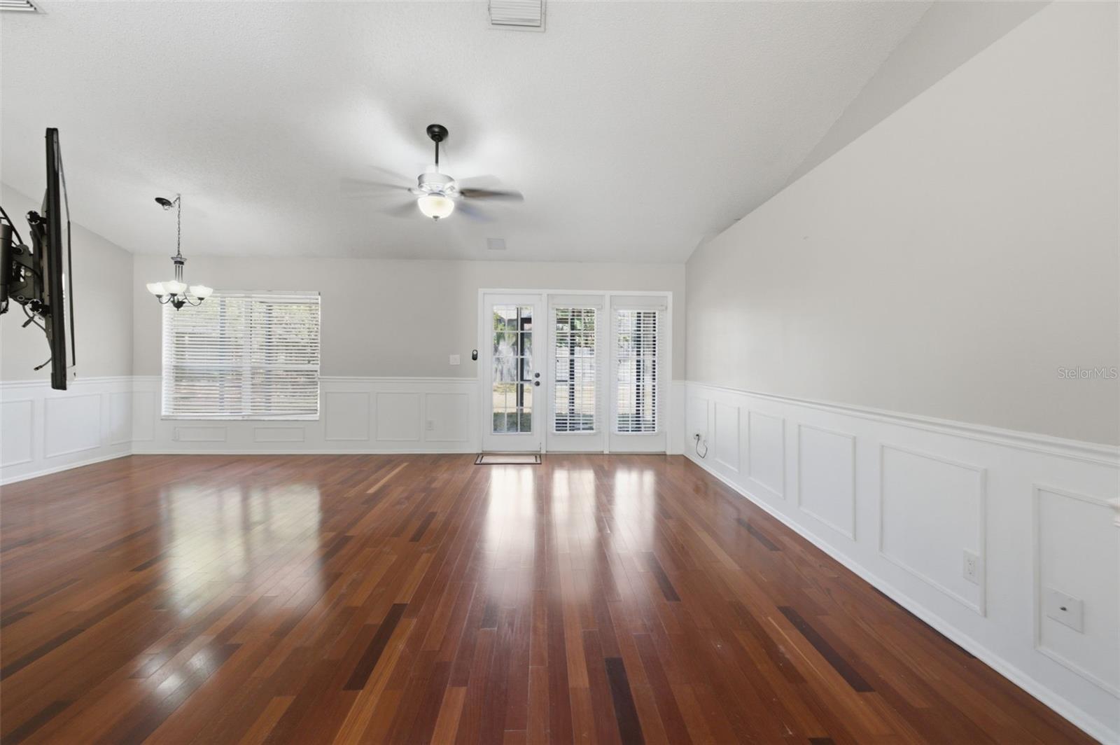 BECKETT BAY - Residential