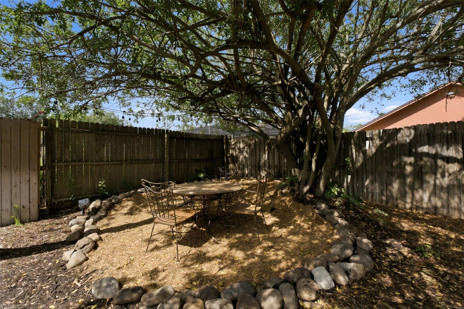 BECKETT BAY - Residential