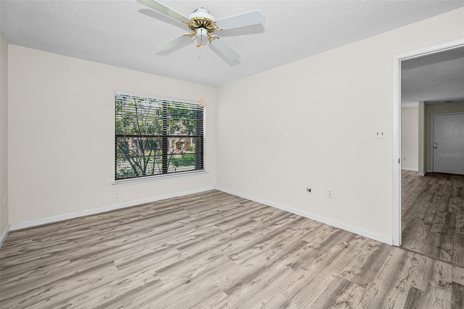 GLENEAGLES I CONDO - Residential