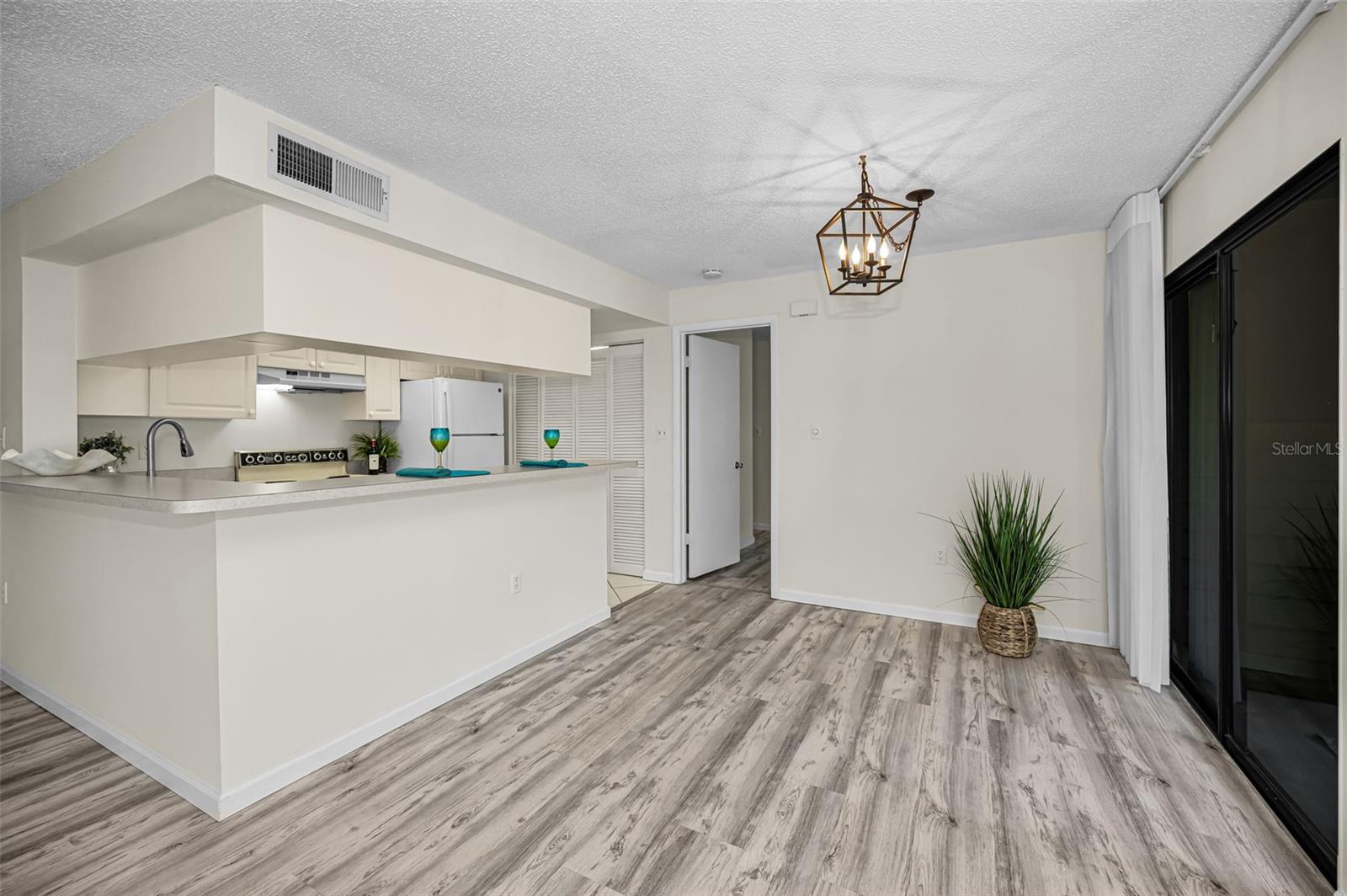 GLENEAGLES I CONDO - Residential