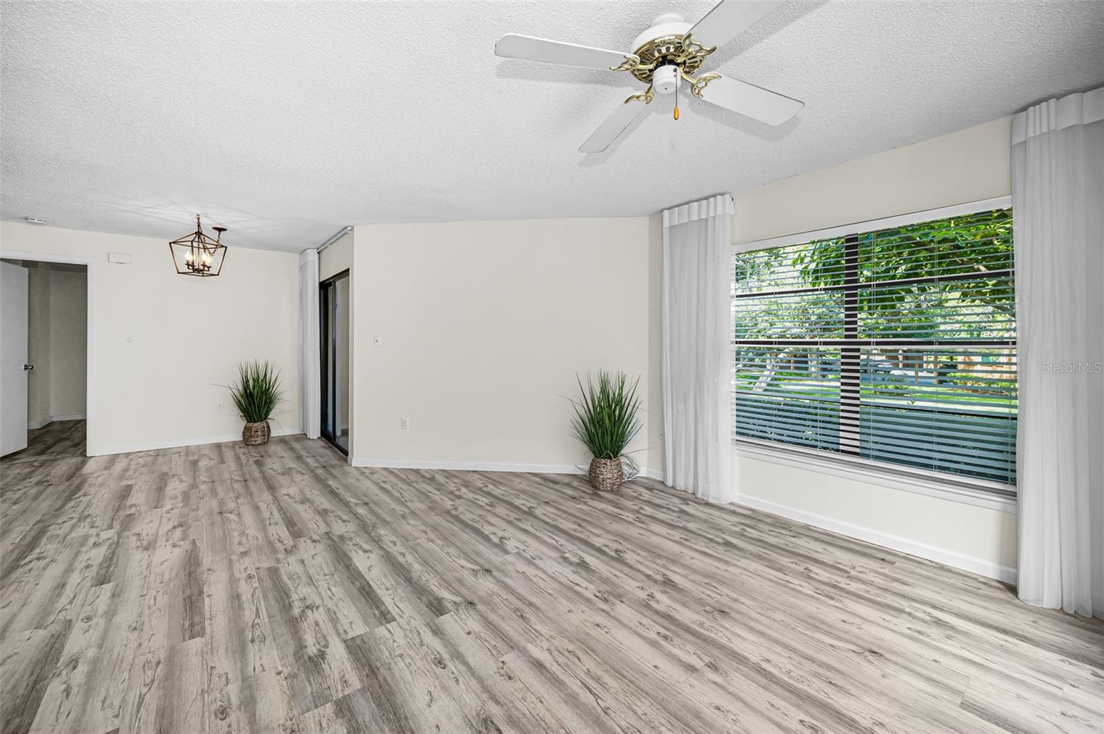 GLENEAGLES I CONDO - Residential