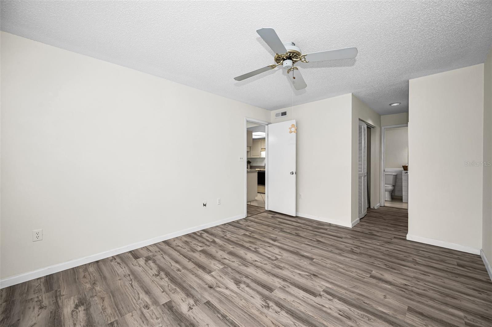GLENEAGLES I CONDO - Residential