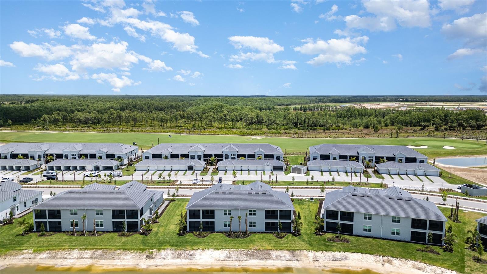 COACH HOMES I AT WEBBS RESERVE PHASE 4 BLDG 0014 U - Residential Lease
