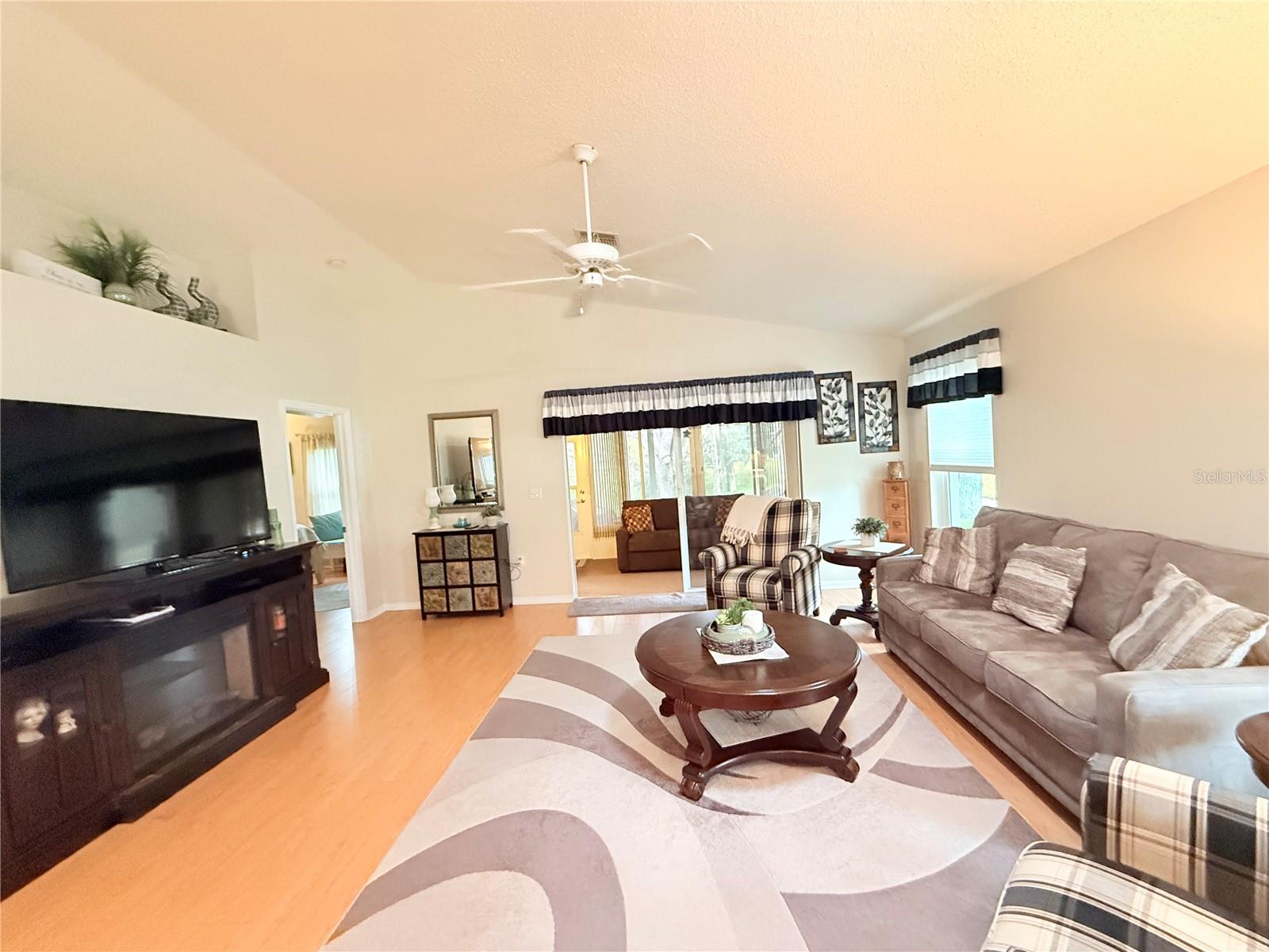 WELLINGTON AT SEVEN HILLS PH 6 - Residential