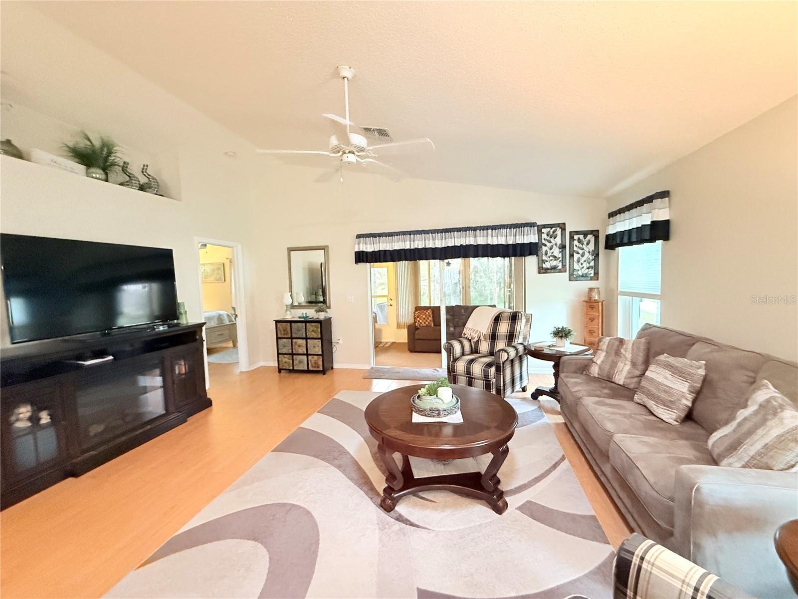 WELLINGTON AT SEVEN HILLS PH 6 - Residential