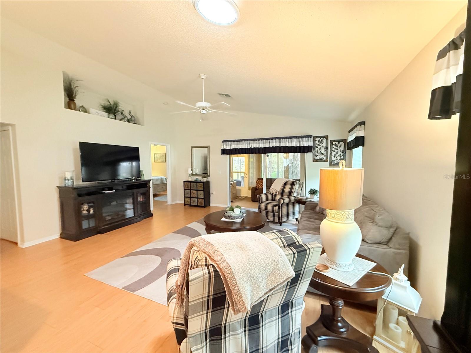 WELLINGTON AT SEVEN HILLS PH 6 - Residential